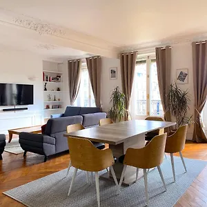 marvellous-sunbathed-3br-at-the-heart-of-apartment.fr-paris.fr/