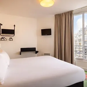 Korner Eiffel 3*, Párizs Franciaország